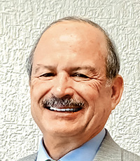 Raúl Solís